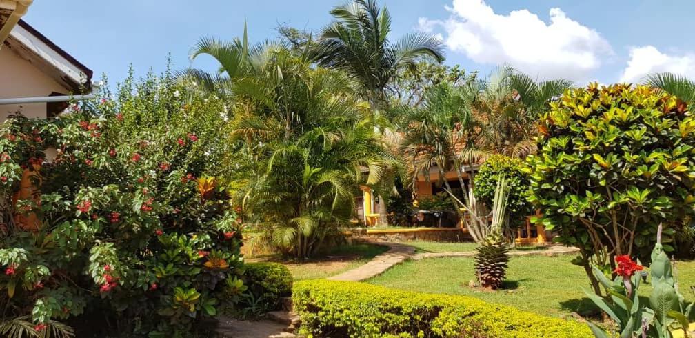 Keelan Ace Villas Kampala Exterior photo