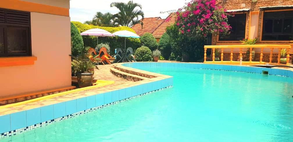 Keelan Ace Villas Kampala Exterior photo