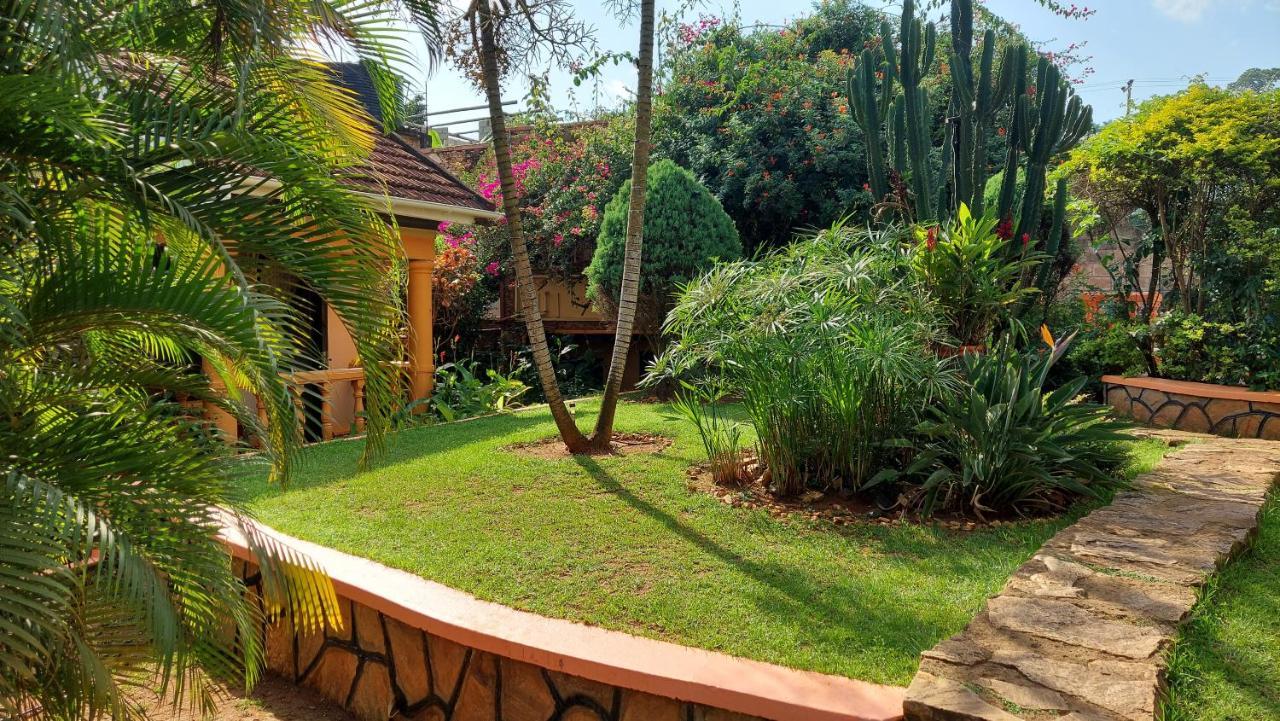 Keelan Ace Villas Kampala Exterior photo