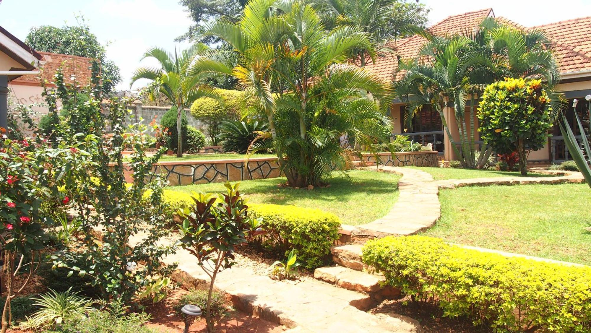 Keelan Ace Villas Kampala Exterior photo